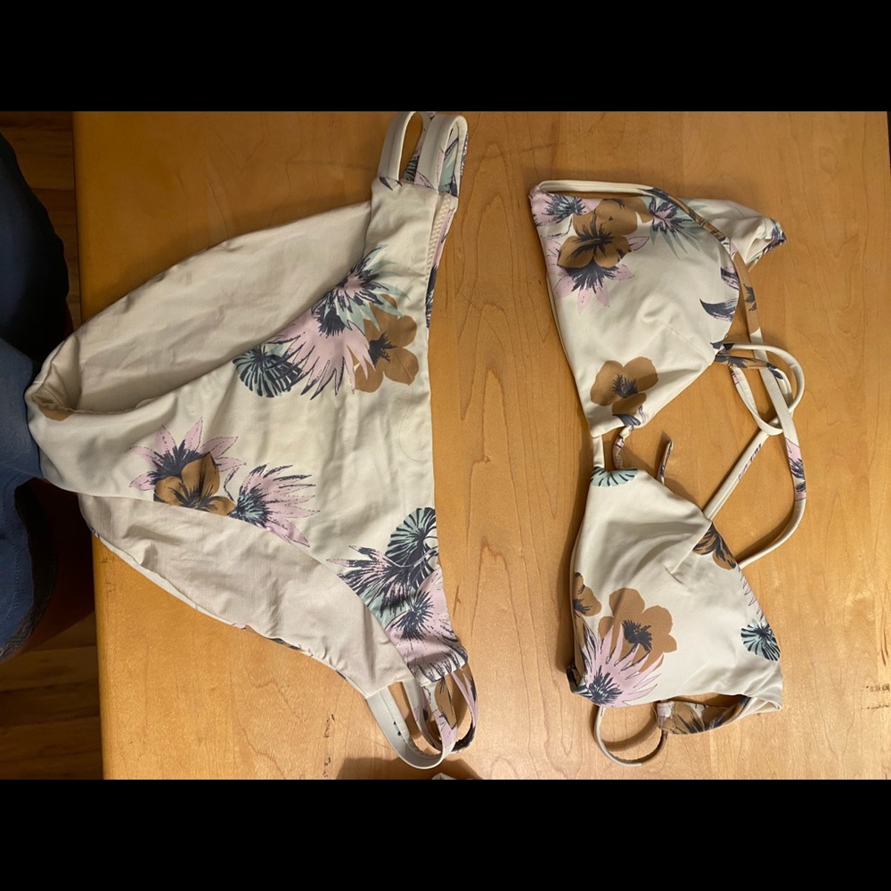 RVCA bathing suit